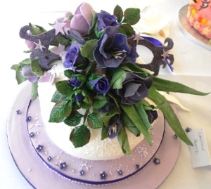 Dame Edna inspired cake